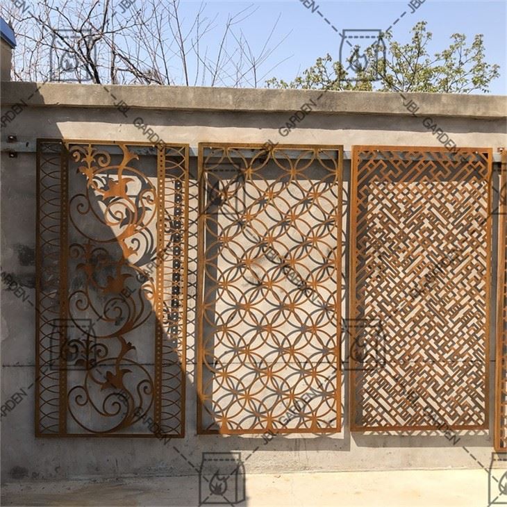 לוח פרטיות פלדה דקורטיבית ביתית