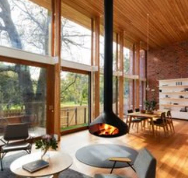 בורות אש מעץ תלויים